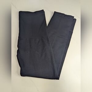 Shapermint Empetua Women's Black High-Waisted Shaping Capri Leggings XXL